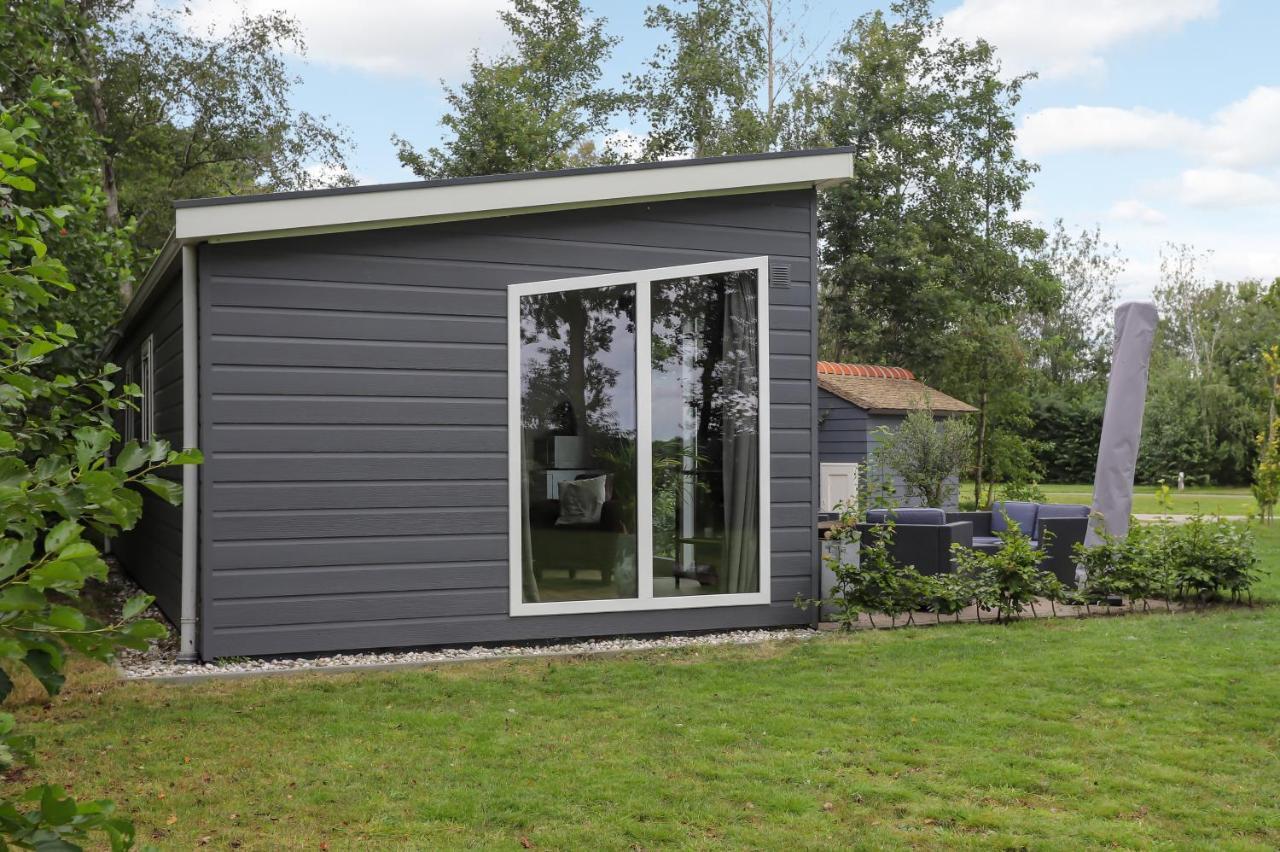 Oosterwolde  Landelijk Chalet 87 מראה חיצוני תמונה