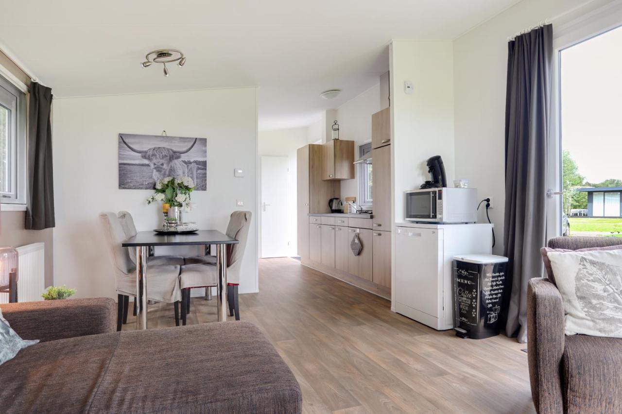 Oosterwolde  Landelijk Chalet 87 מראה חיצוני תמונה
