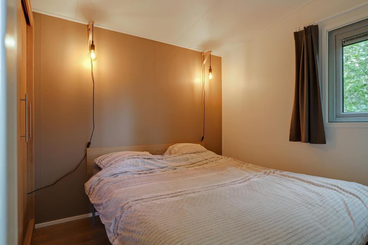 Oosterwolde  Landelijk Chalet 87 מראה חיצוני תמונה